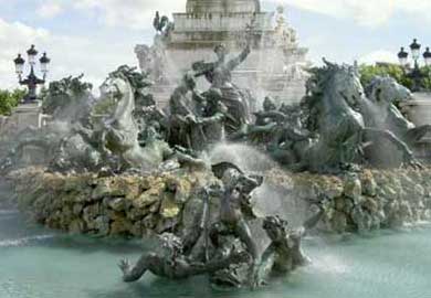 фонтан у памятника Жирондистам Республики